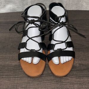 Black Zara Basic Collection Gladiator sandals, size 9.5